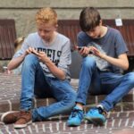 “Genitori Digitali: crescere figli consapevoli nel mondo della tecnologia”